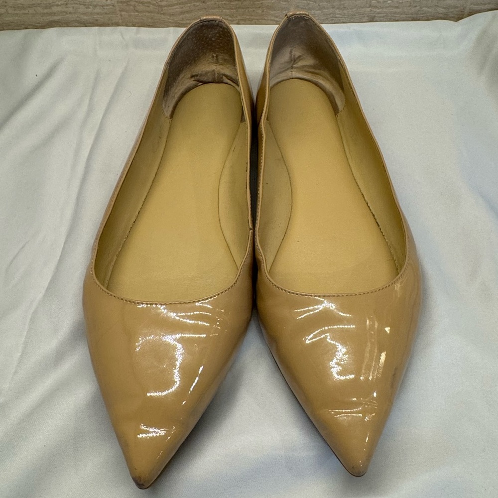 Michael Kors nude patent flats size 10